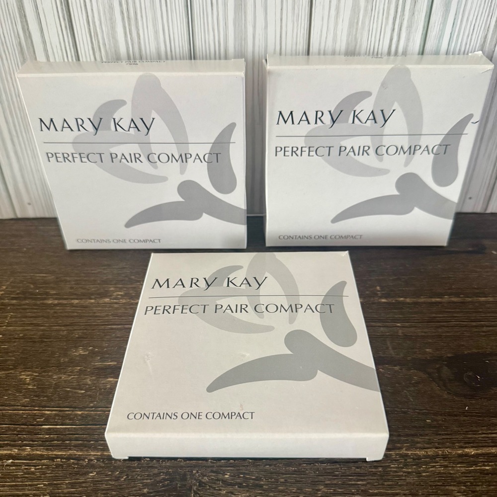 Mary Kay Perfect Pair Compact 7996 Pink Gold Refillable Makeup Case Set of 3 New